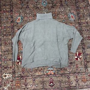 Sage Green Oversized Women's Turtleneck Sweater